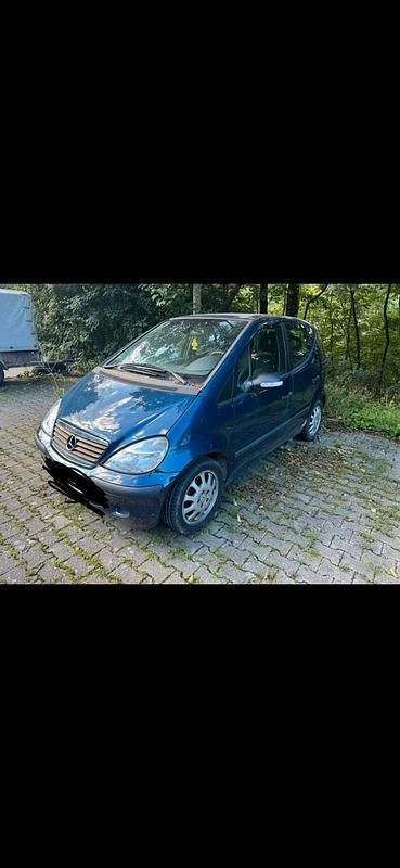 Blau Gebraucht 2005 Mercedes A170 Kleinwagen | 750 € (Superpreis) - Bild 1/1