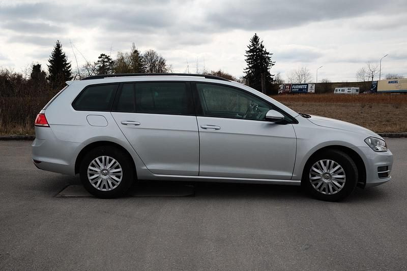 Gebraucht VW Golf VII 105 PS (77 kW) 2013 Silber Kombi