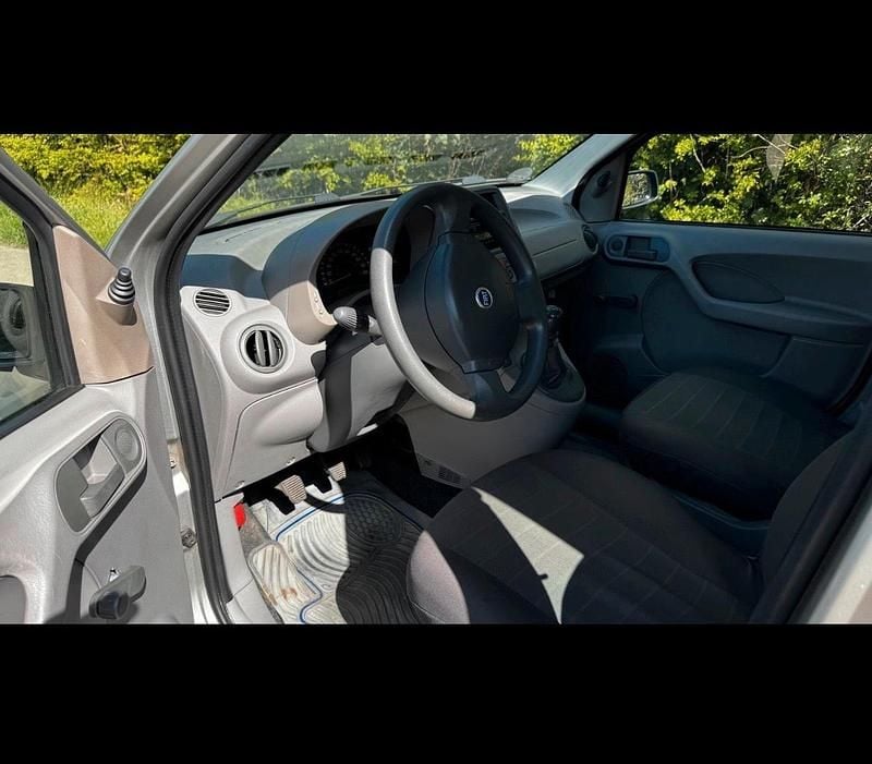 Gebraucht Fiat Panda 54 PS (39 kW) 2004 Grau Kleinwagen