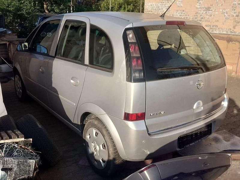 Gebraucht Opel Meriva 105 PS (77 kW) 2008 Grau Van / Kleinbus