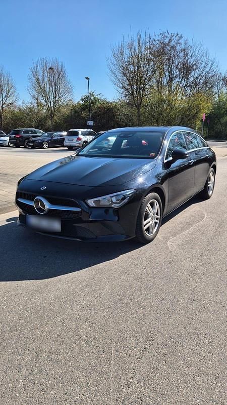 Gebraucht Mercedes CLA200 2022 Schwarz Kombi