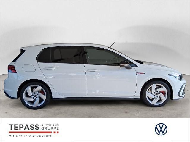 Usata VW Golf VIII GTI 245 CV (180 kW) 2024 Bianco Berlina