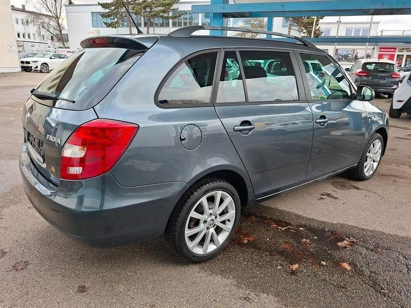 Gebraucht Skoda Fabia Ambition 105 PS (77 kW) 2014 Grau Kombi