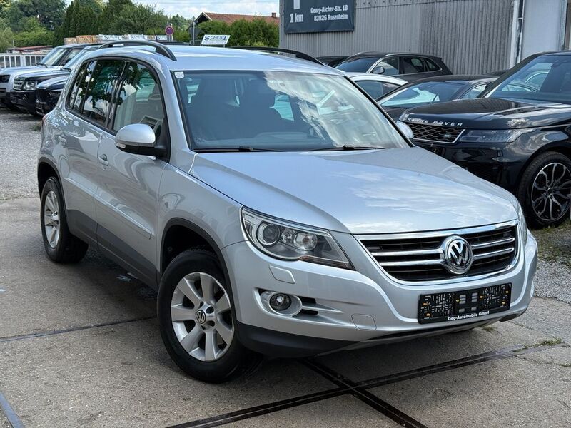 Silber Gebraucht 2009 VW Tiguan Track & Field SUV | 8.500 € (Guter Preis) - Bild 1/4
