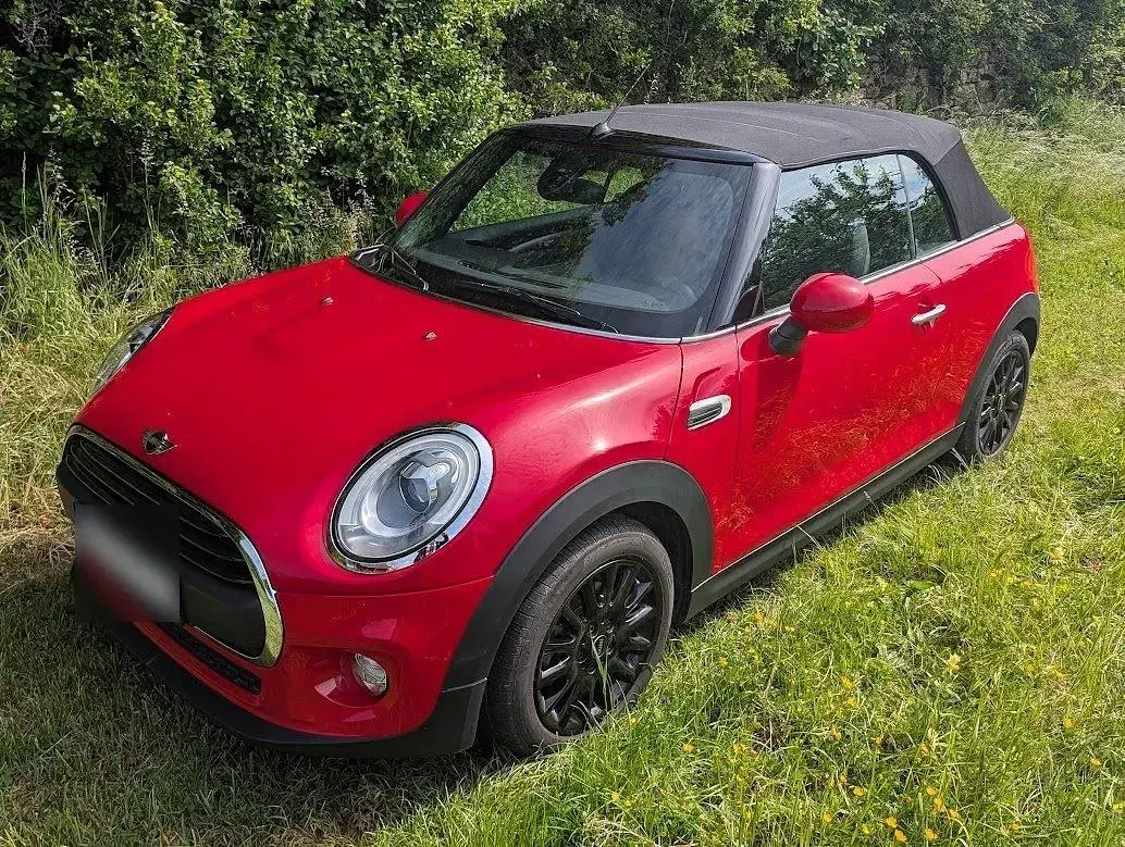 Käytetty Mini One Cabriolet Chili 102 HP (75 kW) 2017 Punainen Avoauto