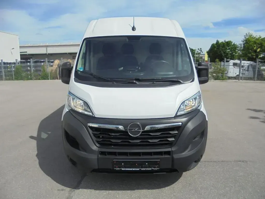 Gebraucht Opel Movano 140 PS (102 kW) 2022 Weiß Van