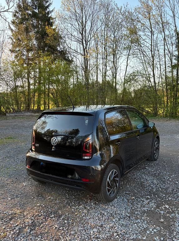 Second-hand VW up! Join 75 CP (55 kW) 2018 Negru Hatchback
