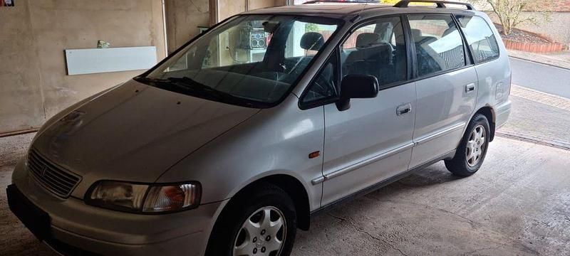 Gebraucht Honda Shuttle ES 150 PS (110 kW) 1997 Silber Van / Kleinbus