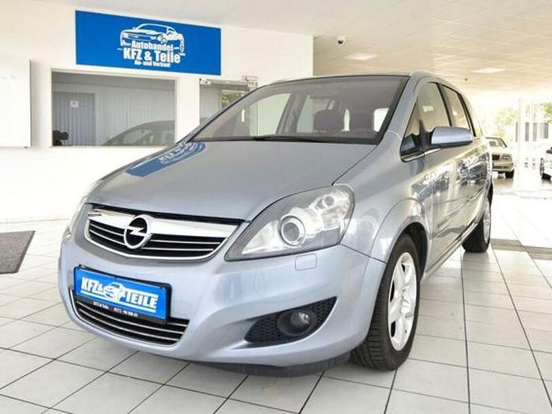 Silber Gebraucht 2008 Opel Zafira Innovation Van / Kleinbus | 2.980 € (Fairer Preis) - Bild 1/4