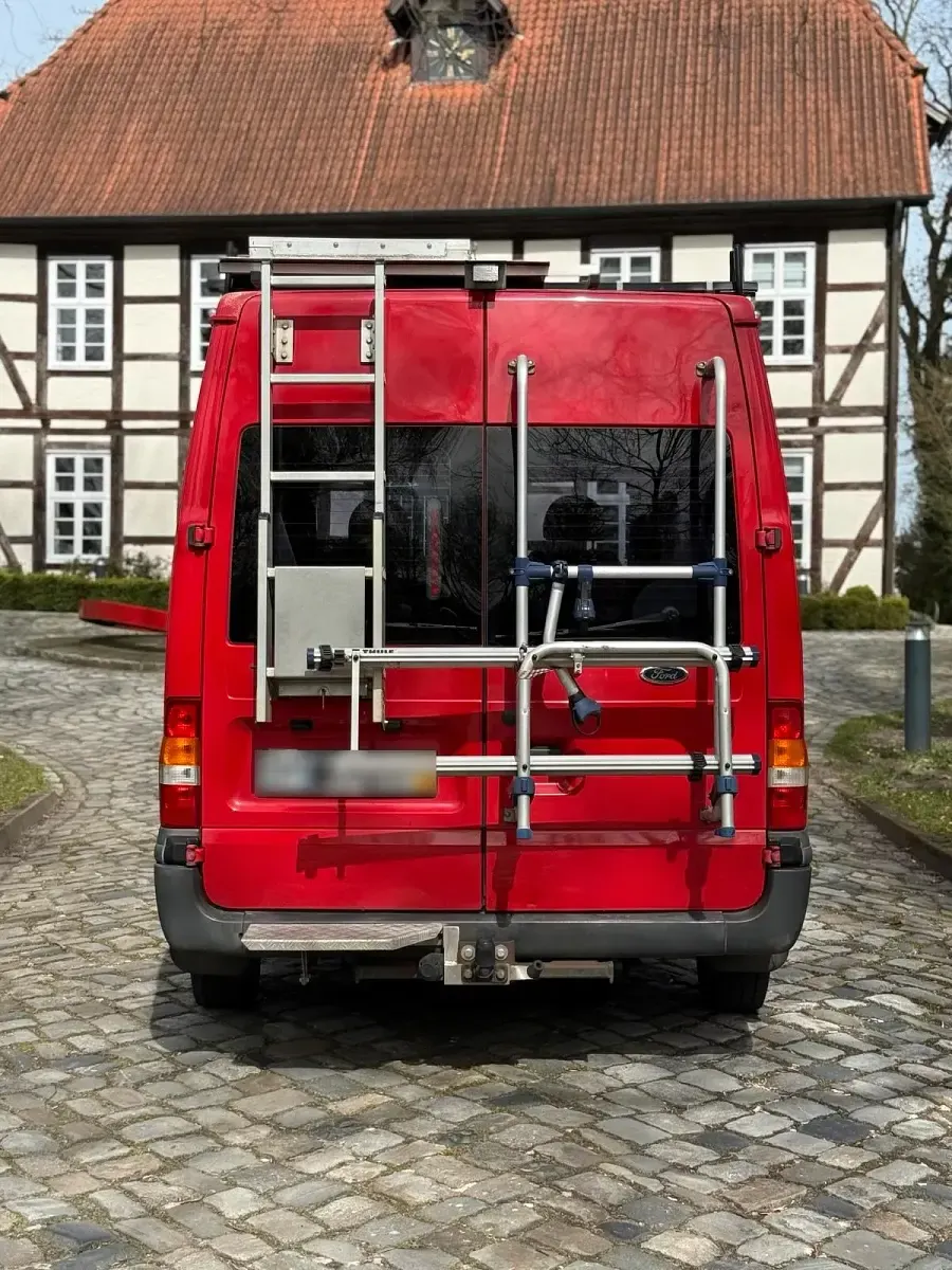 Używany Ford Transit 85 KM (62 kW) 2004 Czerwony Minivan