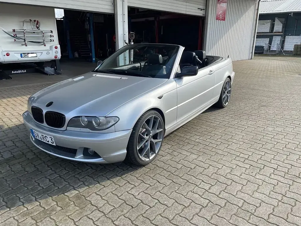 Usata BMW 320 Performance 170 CV (125 kW) 2003 Argento Cabrio