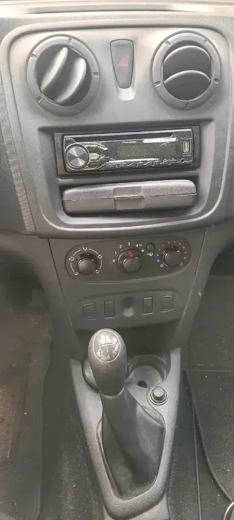 Gebraucht Dacia Sandero Essentiel 73 PS (53 kW) 2016 Blau Kleinwagen