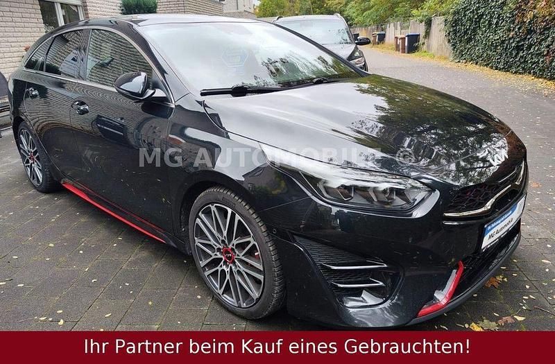Gebraucht Kia ProCeed GT 204 PS (150 kW) 2022 Schwarz Kleinwagen