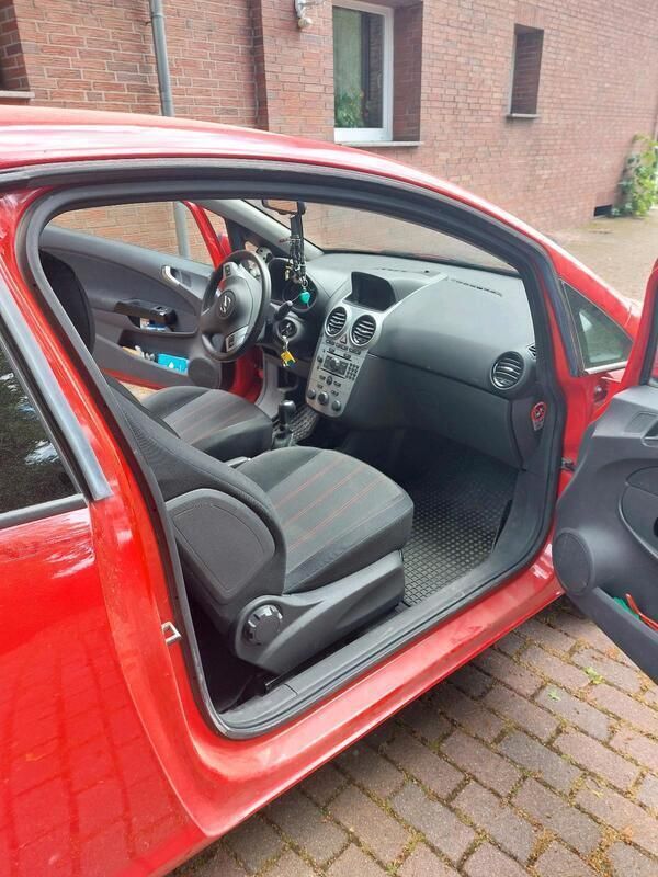 Rot Gebraucht 2010 Opel Corsa Kleinwagen | 4.000 € - Bild 1/4