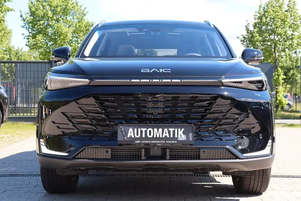 Neu Baic X75 177 PS (130 kW) 2026 Schwarz SUV
