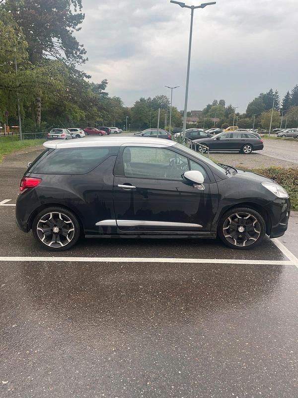 Schwarz Gebraucht 2012 DS Automobiles DS3 Sport Chic Kleinwagen | 5.000 € - Bild 1/4