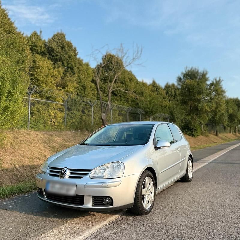 Silber Gebraucht 2008 VW Golf V United Kleinwagen | 1.850 € (Superpreis) - Bild 1/4