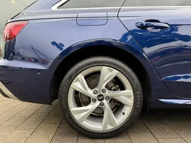 Gebraucht Audi A4 S-Line 204 PS (150 kW) 2021 Blau Kombi