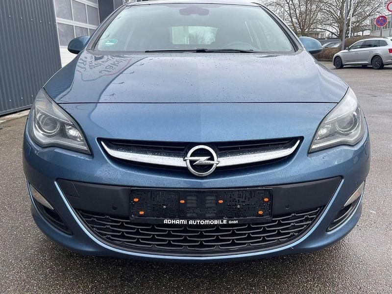 Gebraucht Opel Astra Active 165 PS (121 kW) 2013 Blau Limousine