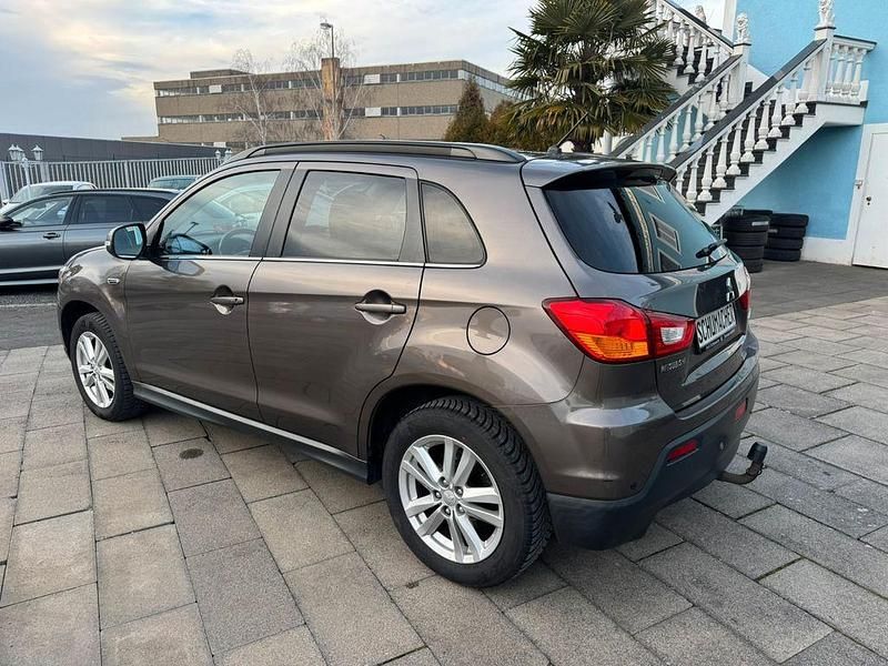 Gebraucht Mitsubishi ASX Intense 150 PS (110 kW) 2011 Braun SUV
