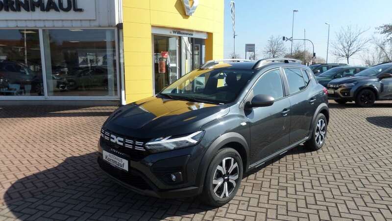 Kometengraumetallic Gebraucht 2023 Dacia Sandero Expression Kleinwagen | 17.891 € (Guter Preis) - Bild 1/4