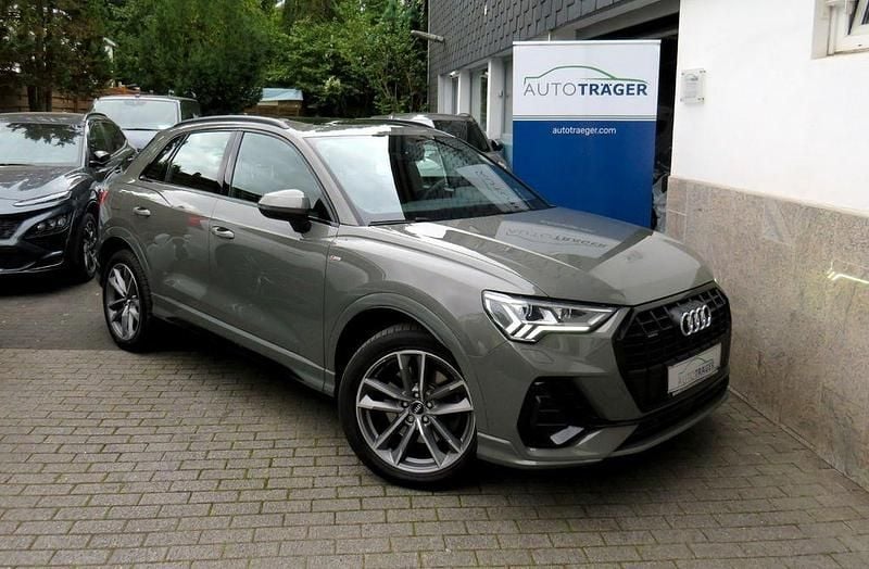 Chronosgrau Gebraucht 2019 Audi Q3 S-Line SUV | 31.990 € (Fairer Preis) - Bild 1/4