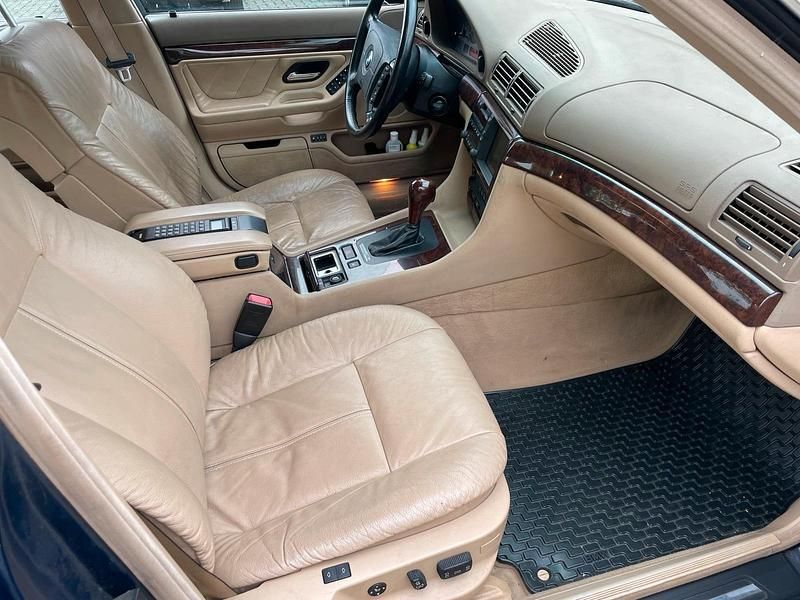 Gebraucht BMW 728 193 PS (141 kW) 1998 Blau Limousine