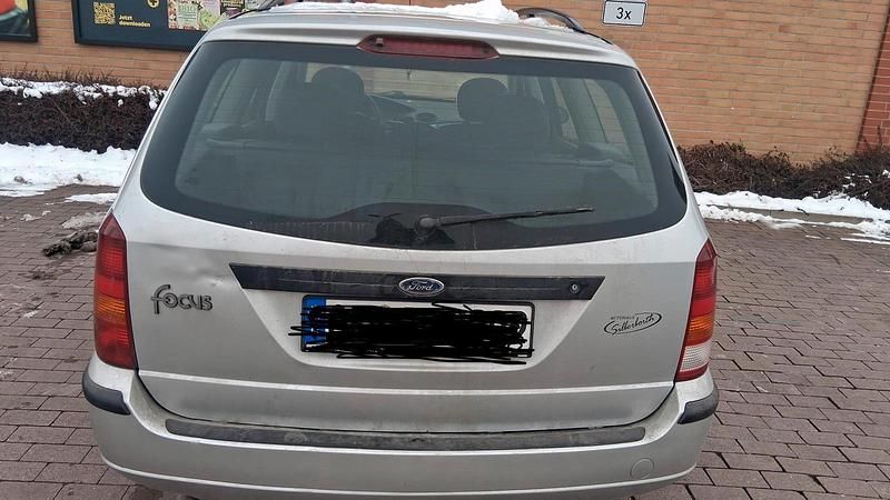 Gebraucht Ford Focus 2002 Silber Kombi