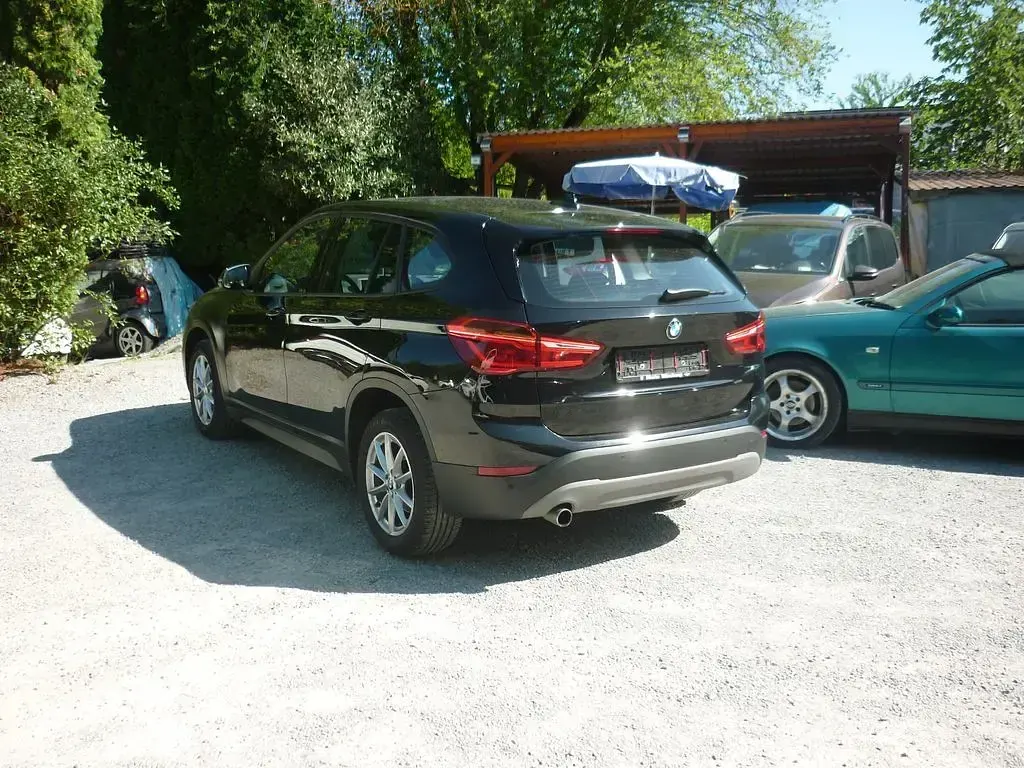 Gebraucht BMW X1 Advantage 136 PS (100 kW) 2017 Schwarz SUV