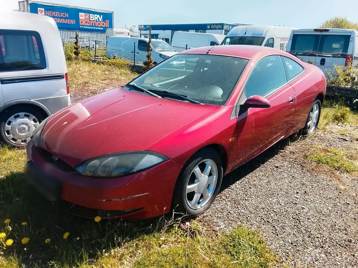 Second-hand Ford Cougar 170 CP (125 kW) 2001 Roșu Coupe