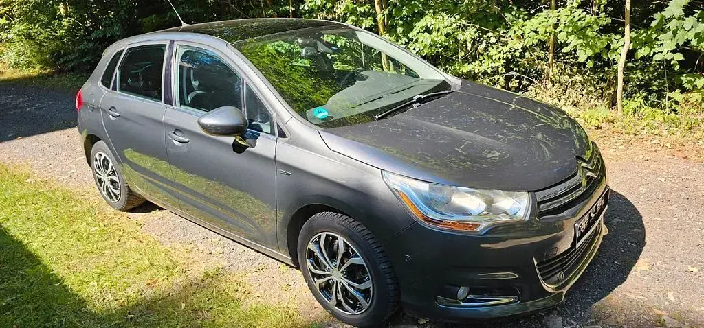 Gebraucht Citroën C4 Exclusive 120 PS (88 kW) 2012 Grau Limousine