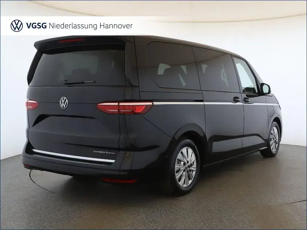 Gebraucht VW Multivan Style 177 PS (130 kW) 2025 Schwarz Van / Kleinbus