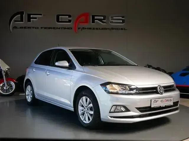 Gebraucht VW Polo Highline 95 PS (69 kW) 2017 Silber Limousine
