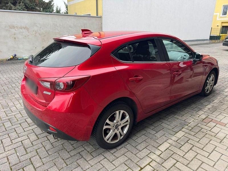 Gebraucht Mazda 3 Center-Line 120 PS (88 kW) 2014 Rot Limousine