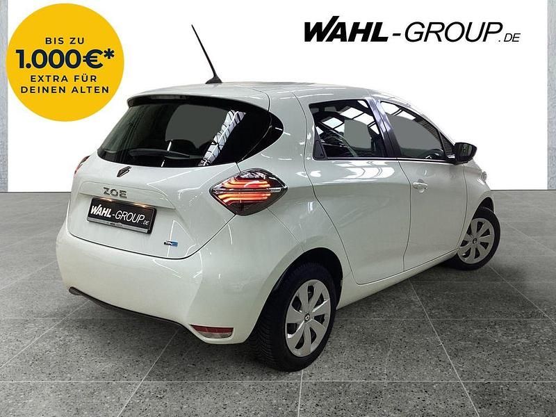 Gebraucht Renault Zoe Life 80 kW (110 PS) 2021 Weiß Kleinwagen