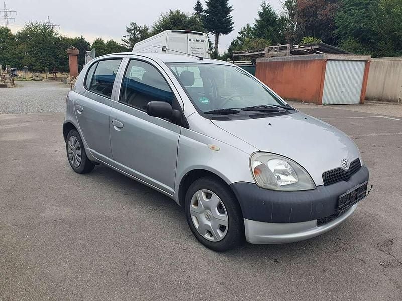 Other Gebraucht 2003 Toyota Yaris Limousine | 2.299 € (Fairer Preis) - Bild 1/4