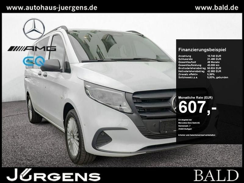 Weiß Gebraucht 2024 Mercedes Vito Van / Kleinbus | 48.740 € - Bild 1/4