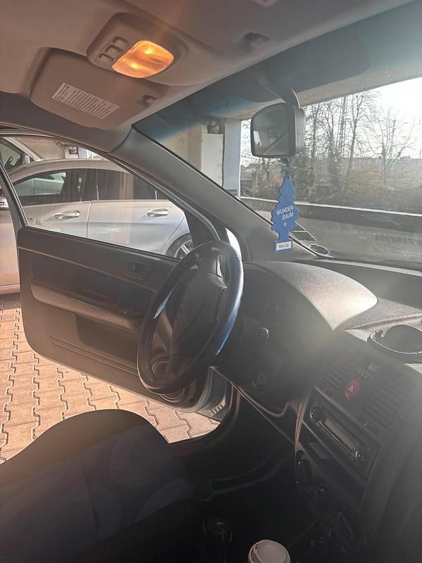 Gebraucht Hyundai Getz 67 PS (49 kW) 2006 Blau Kleinwagen