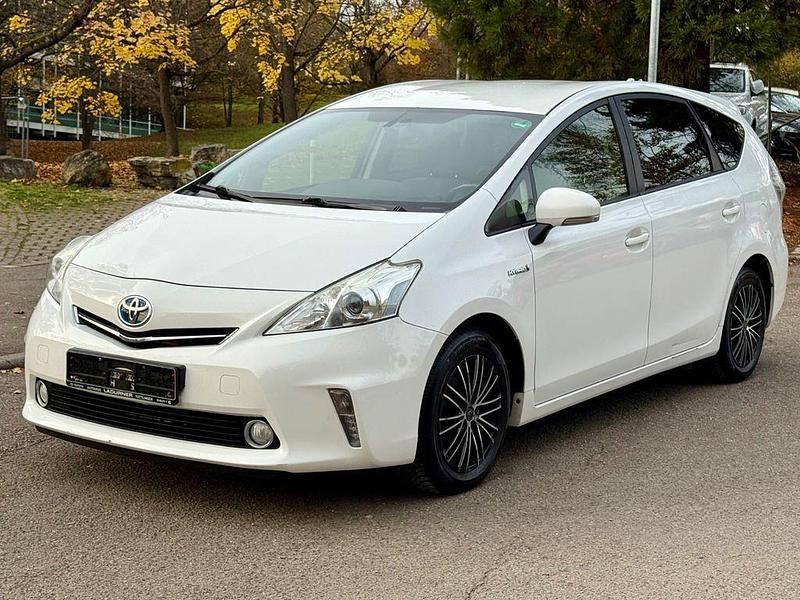 Weiß Gebraucht 2012 Toyota Prius+ Touch Van / Kleinbus | 10.890 € (Fairer Preis) - Bild 1/4