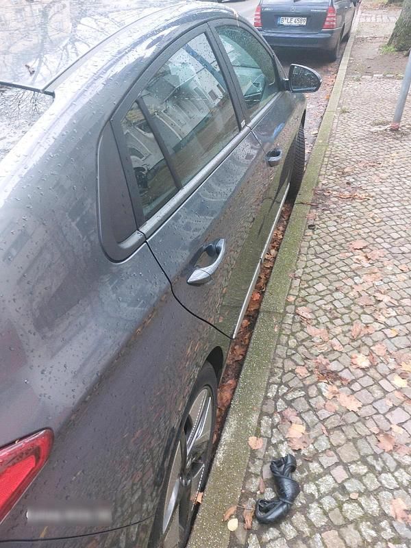 Grau Gebraucht 2020 Hyundai Ioniq Kleinwagen | 15.000 € - Bild 1/4