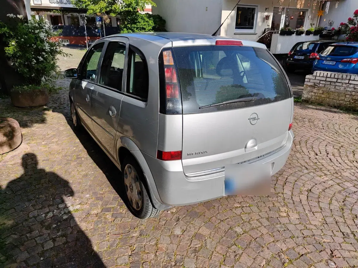Gebraucht Opel Meriva 100 PS (73 kW) 2008 Silber Van / Kleinbus