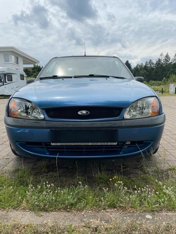 Blau Gebraucht 2001 Ford Fiesta Kleinwagen | 999 € (Fairer Preis) - Bild 1/4