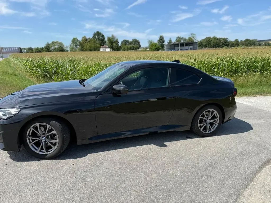 Gebraucht BMW 220 Sport Line 190 PS (139 kW) 2023 Schwarz Coupé