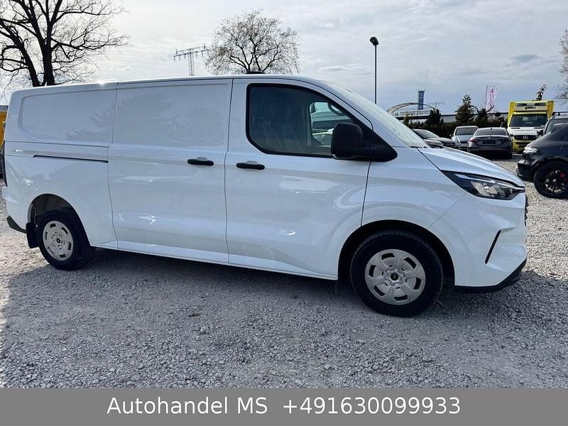 Gebraucht Ford Transit Custom Trend 136 PS (100 kW) 2025 Weiß Van / Kleinbus