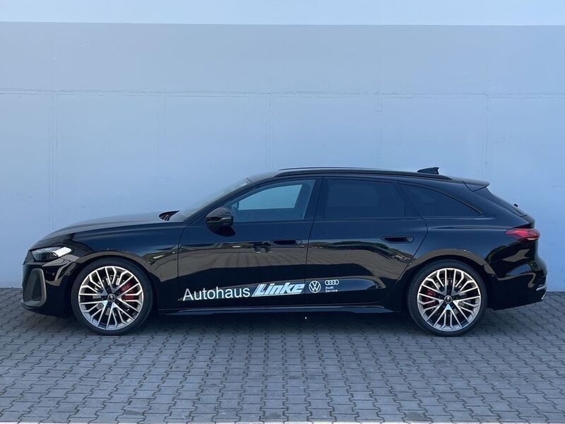 Gebraucht Audi A5 Edition .1 204 PS (150 kW) 2025 Mythosschwarz metallic Coupé