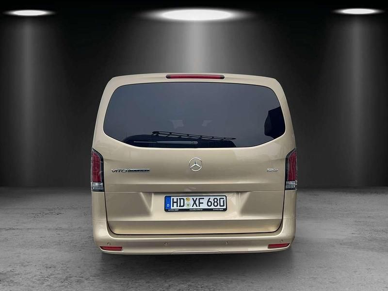 Occasion Mercedes Vito 231 ch (169 kW) 2024 Doré Van