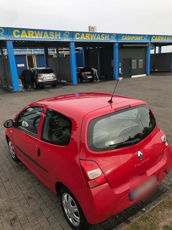 Gebraucht Renault Twingo 75 PS (55 kW) 2009 Rot Kleinwagen