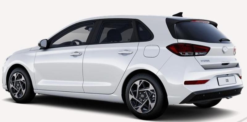 Neu Hyundai i30 Comfort 101 PS (74 kW) 2026 Weiß Limousine