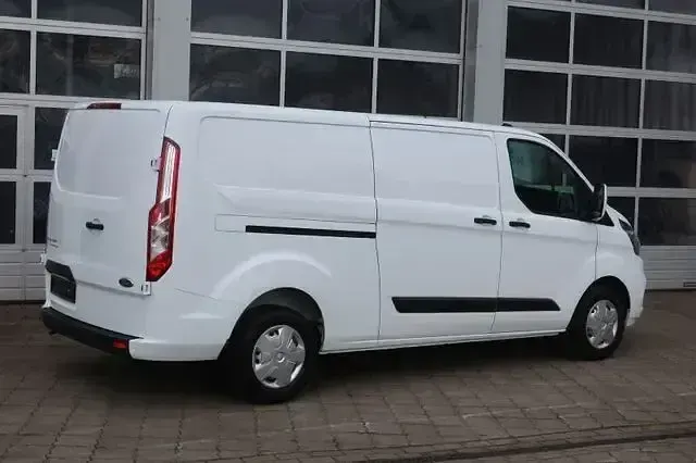 Gebraucht Ford Transit Custom 105 PS (77 kW) 2023 Frostweiß Van