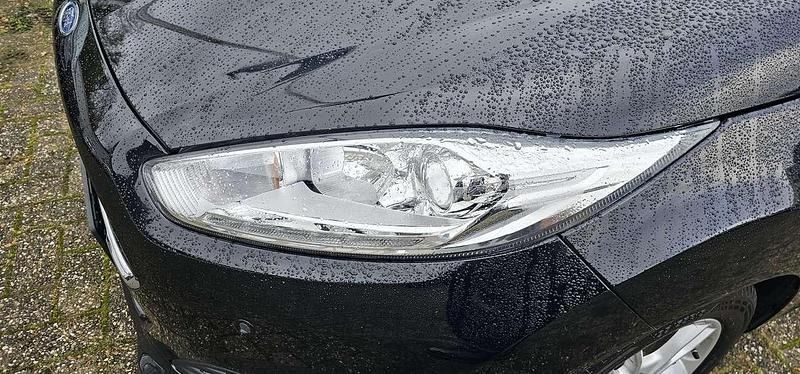 Gebraucht Ford Fiesta Celebration 75 PS (55 kW) 2017 Irdiumschwarz Kleinwagen